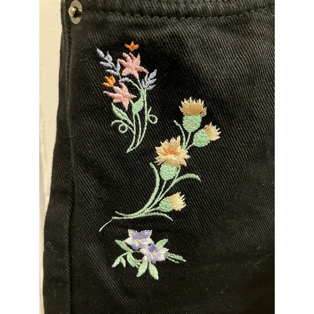 Kenji Embroidered Black Denim Shorts Flowers Womens M 28"x20"